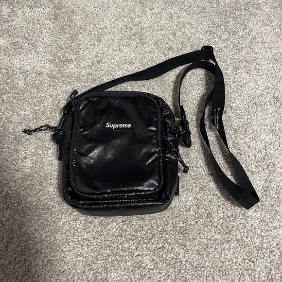 Supreme Other - 🚨Supreme black crossbody chest bag authentic